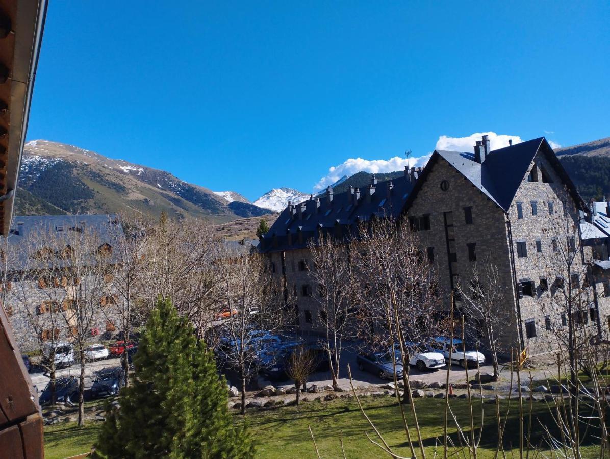 Esqui, Aigueestortes Y Boi-Tauell A Tus Pies En Ebrehogar Pla de l'Ermita Εξωτερικό φωτογραφία