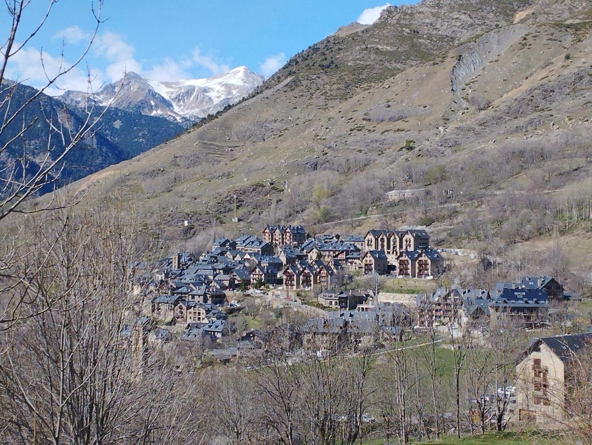 Esqui, Aigueestortes Y Boi-Tauell A Tus Pies En Ebrehogar Pla de l'Ermita Εξωτερικό φωτογραφία